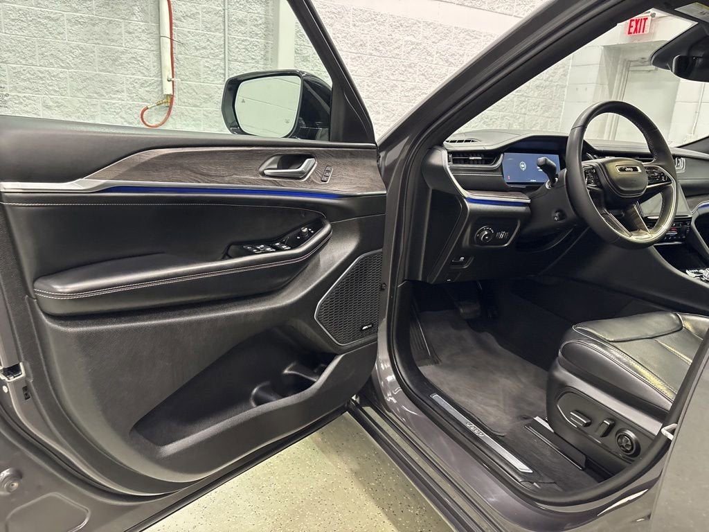 2023 Jeep Grand Cherokee L Overland 4x4