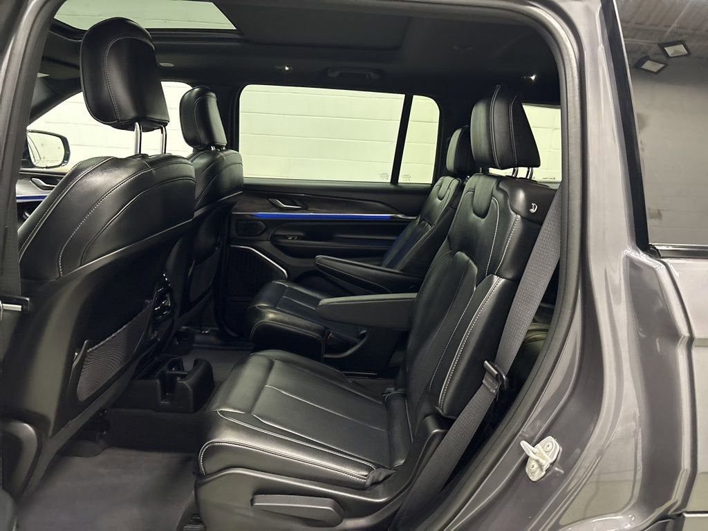 2023 Jeep Grand Cherokee L Overland 4x4