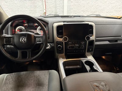 2017 RAM 1500 Big Horn Crew Cab 4x4 5'7" Box