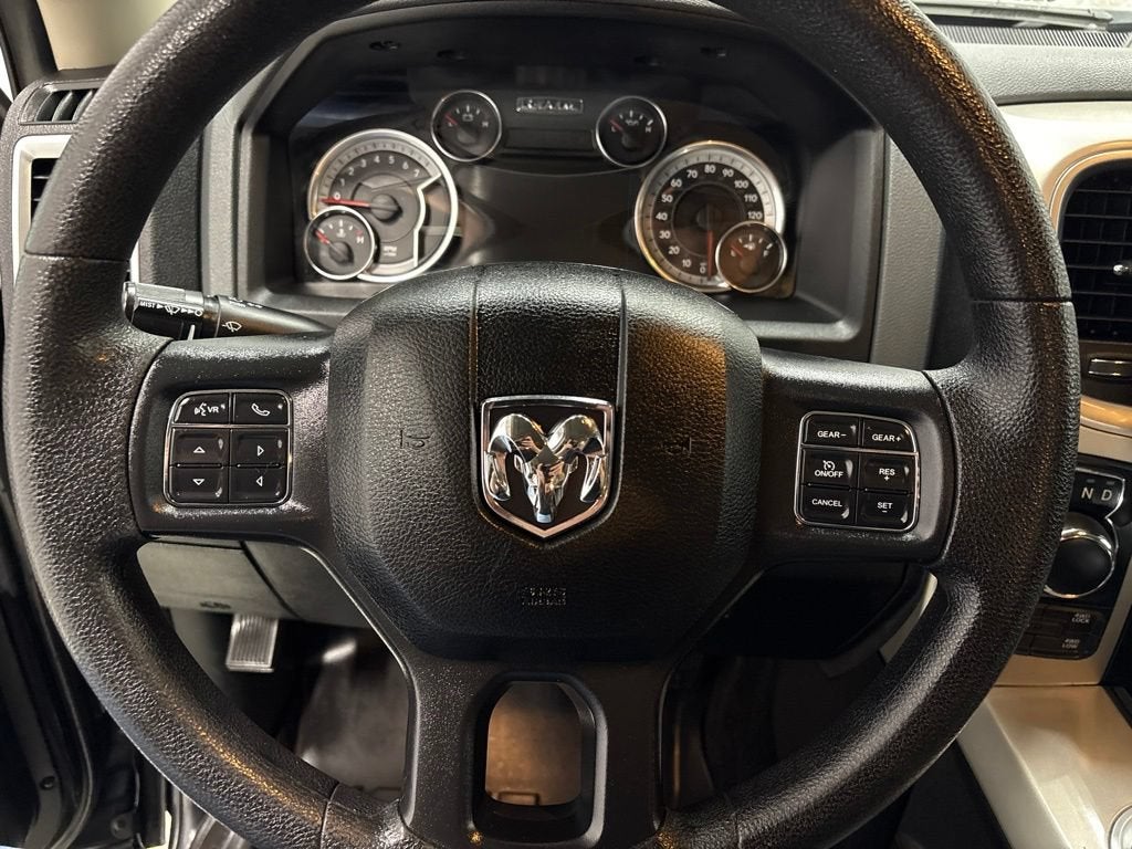 2017 RAM 1500 Big Horn Crew Cab 4x4 5'7" Box