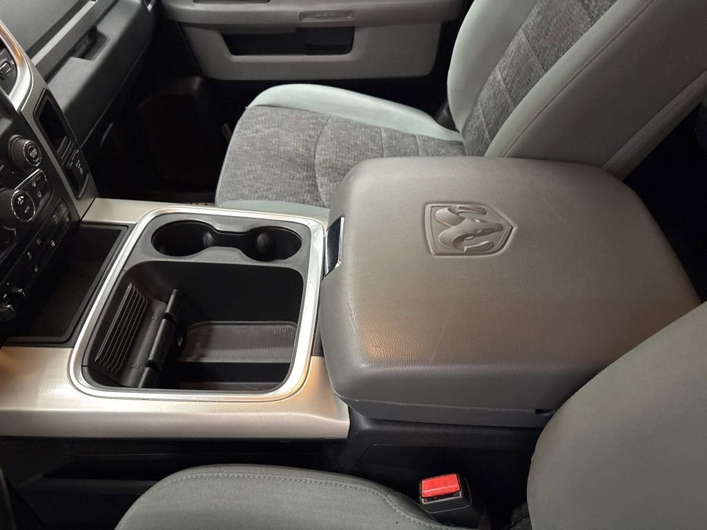 2017 RAM 1500 Big Horn Crew Cab 4x4 5'7" Box