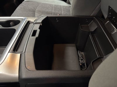 2017 RAM 1500 Big Horn Crew Cab 4x4 5'7" Box