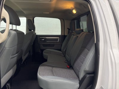 2017 RAM 1500 Big Horn Crew Cab 4x4 5'7" Box