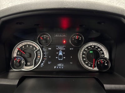 2017 RAM 1500 Big Horn Crew Cab 4x4 5'7" Box