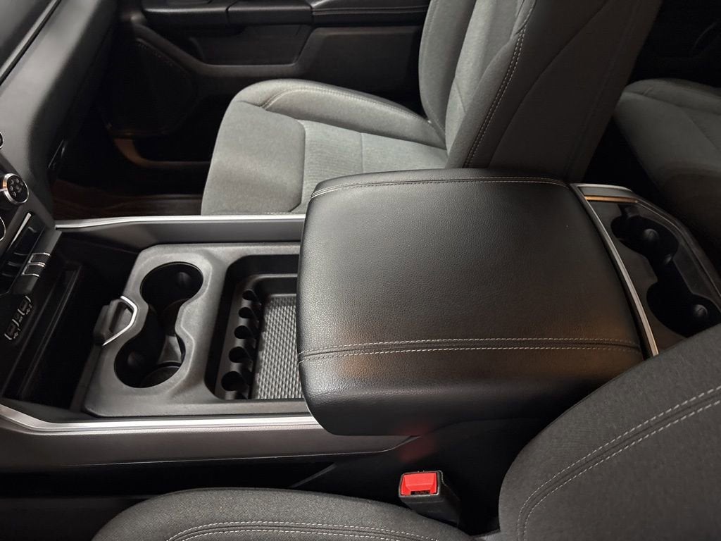 2021 RAM 1500 Big Horn Quad Cab 4x4 6'4" Box