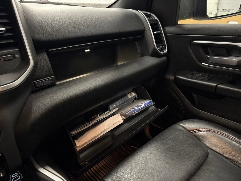 2022 RAM 1500 Big Horn Crew Cab 4x4 5'7" Box