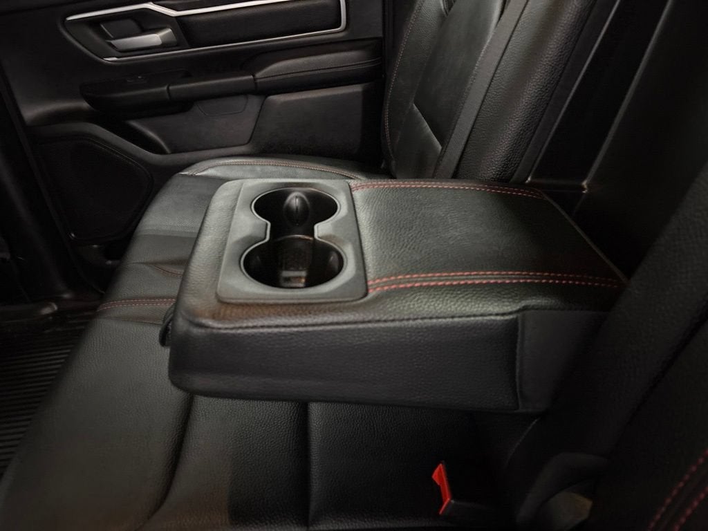 2022 RAM 1500 Big Horn Crew Cab 4x4 5'7" Box