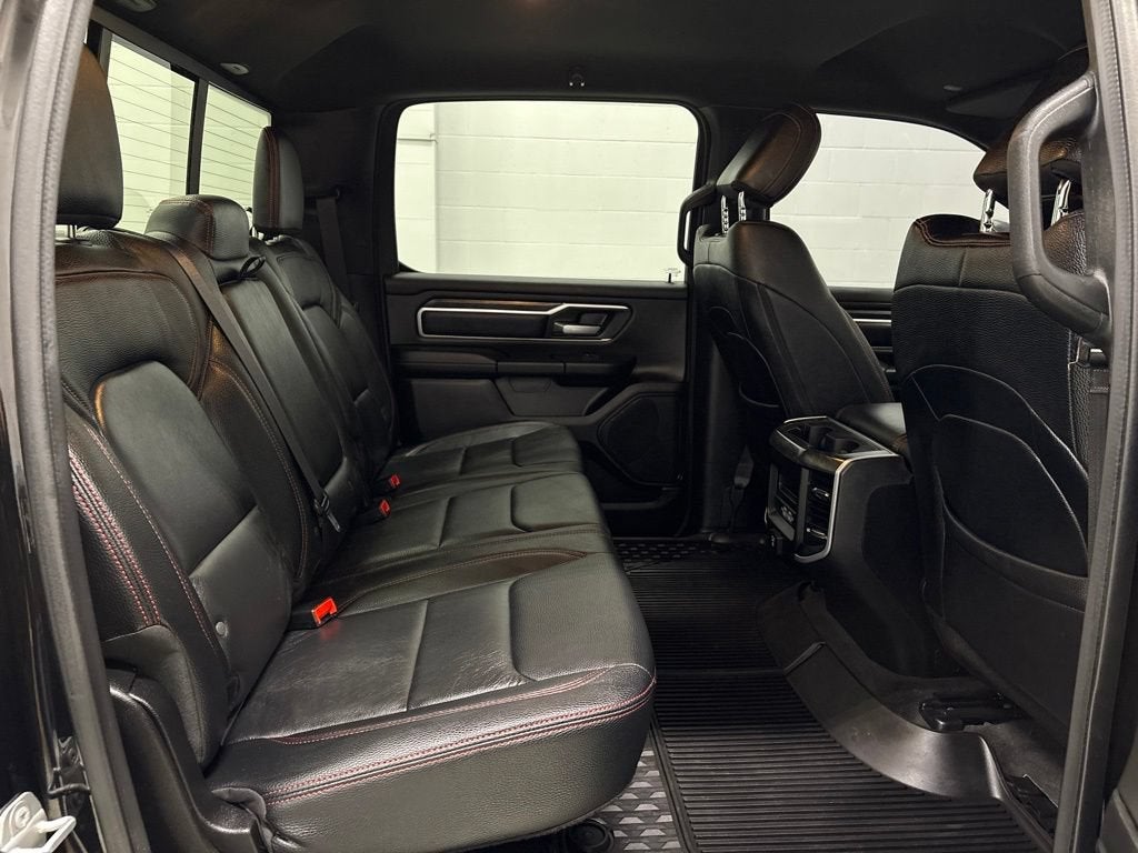 2022 RAM 1500 Big Horn Crew Cab 4x4 5'7" Box