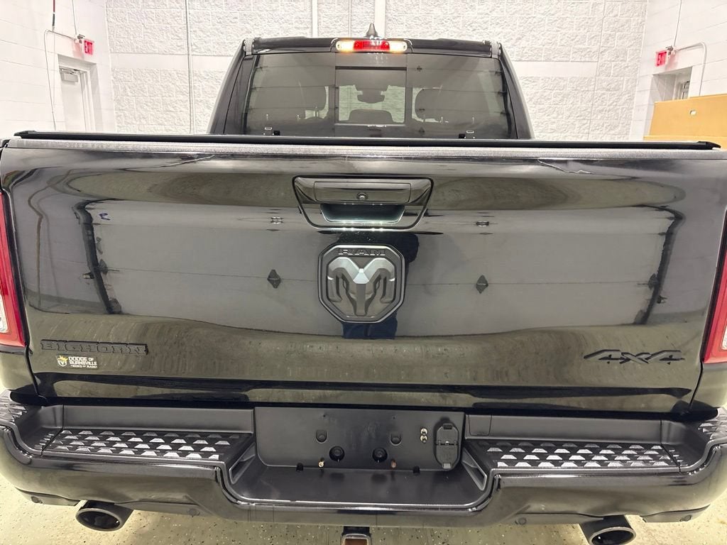 2022 RAM 1500 Big Horn Crew Cab 4x4 5'7" Box