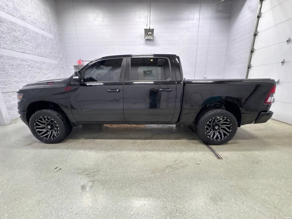 2022 RAM 1500 Big Horn Crew Cab 4x4 5'7" Box