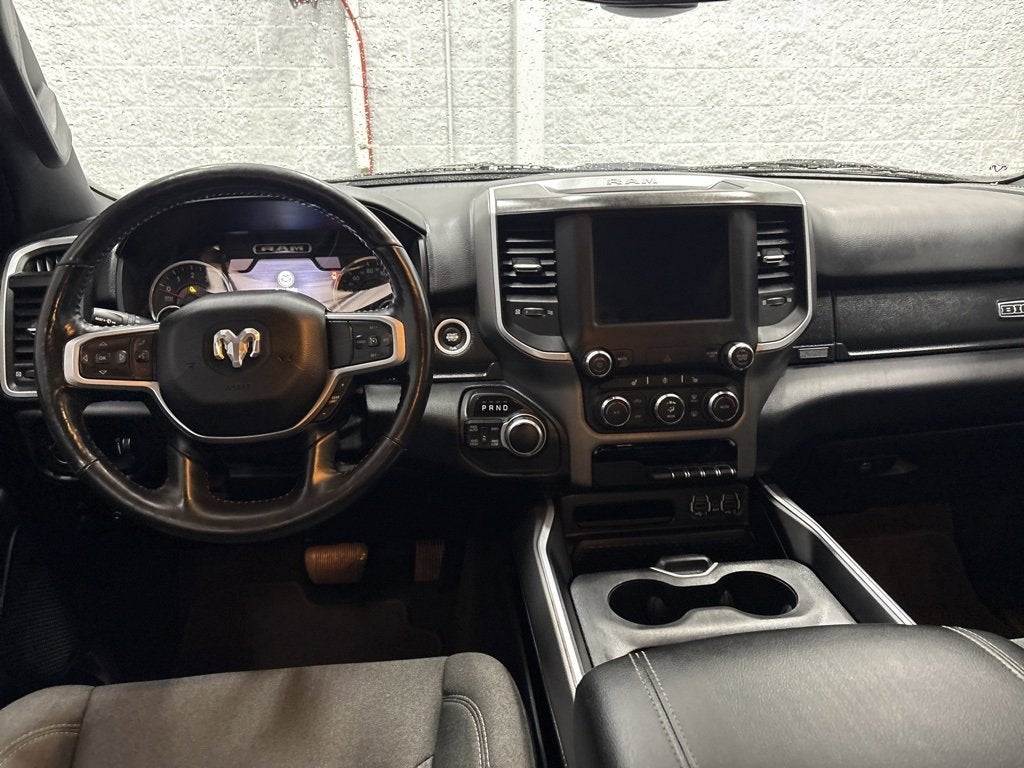 2020 RAM 1500 Big Horn Crew Cab 4x4 5'7" Box