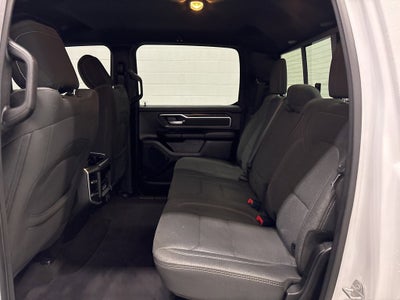 2020 RAM 1500 Big Horn Crew Cab 4x4 5'7" Box