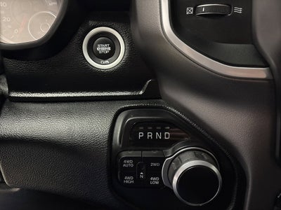 2020 RAM 1500 Big Horn Crew Cab 4x4 5'7" Box