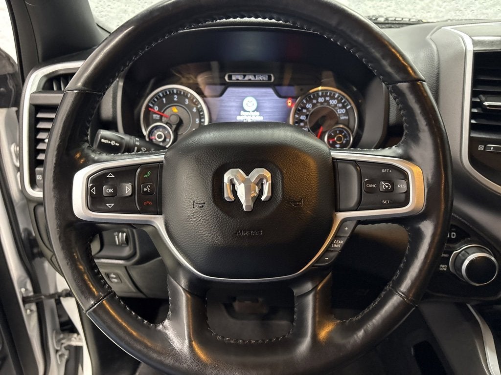 2020 RAM 1500 Big Horn Crew Cab 4x4 5'7" Box