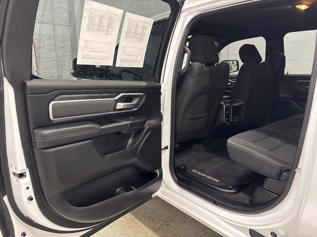 2020 RAM 1500 Big Horn Crew Cab 4x4 5'7" Box