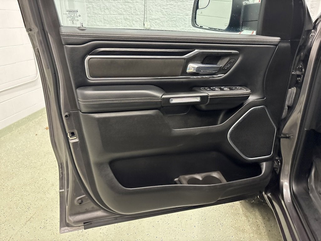 2023 RAM 1500 Laramie Crew Cab 4x4 5'7" Box