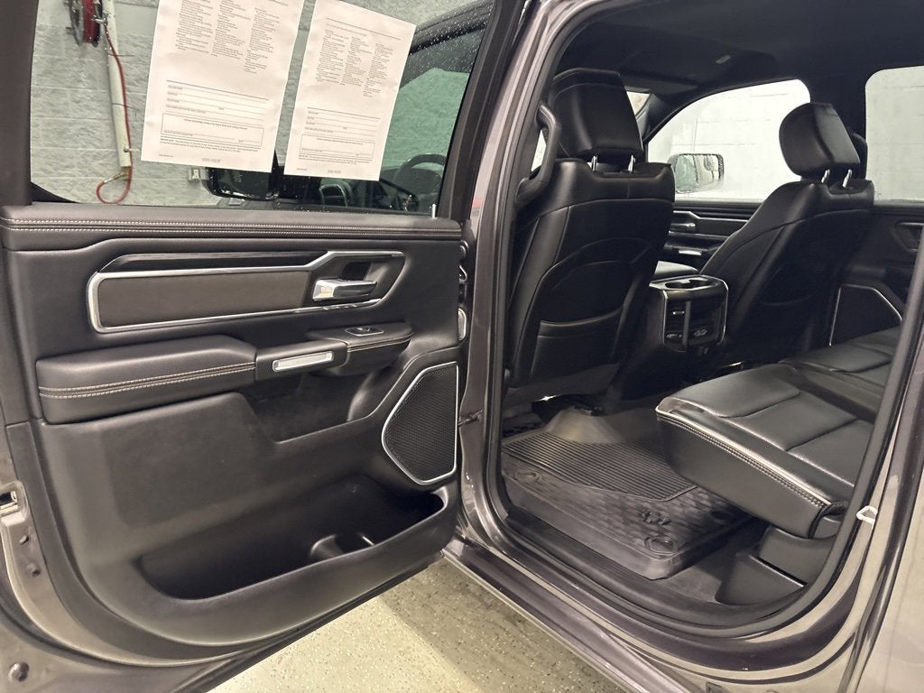 2023 RAM 1500 Laramie Crew Cab 4x4 5'7" Box