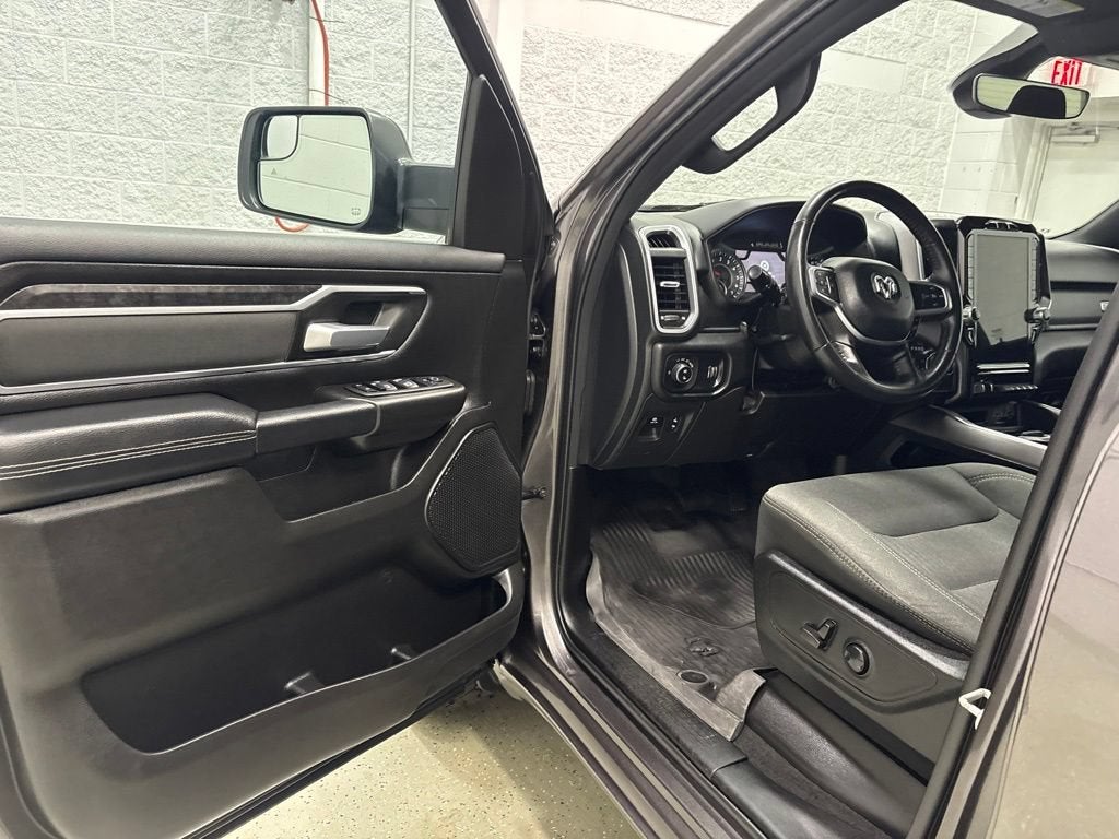 2023 RAM 1500 Big Horn Crew Cab 4x4 6'4" Box