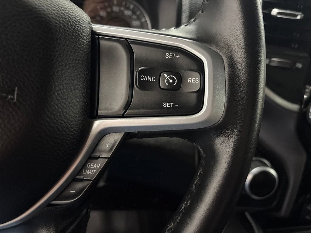 2023 RAM 1500 Big Horn Crew Cab 4x4 6'4" Box