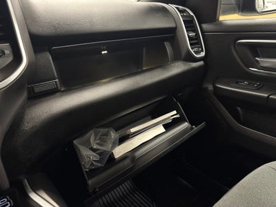 2023 RAM 1500 Big Horn Crew Cab 4x4 6'4" Box