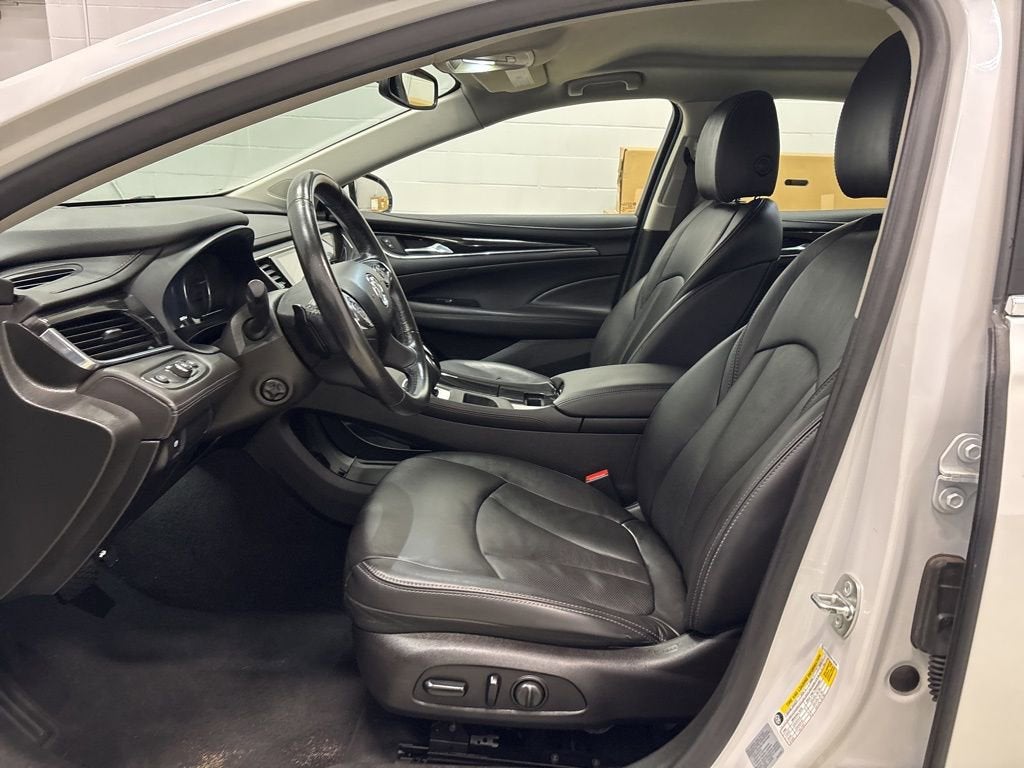 2017 Buick LaCrosse Essence