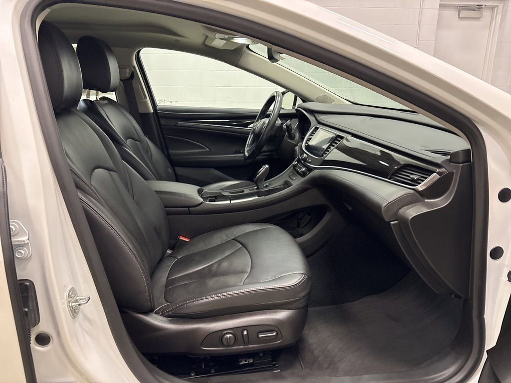 2017 Buick LaCrosse Essence