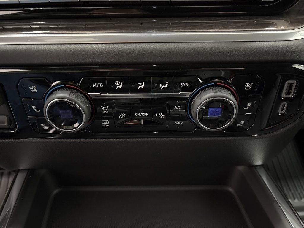 2026 Chevrolet Silverado 2500 HD LTZ Crew Cab Standard Box 4WD