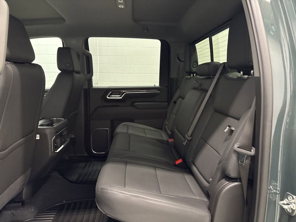 2026 Chevrolet Silverado 2500 HD LTZ Crew Cab Standard Box 4WD