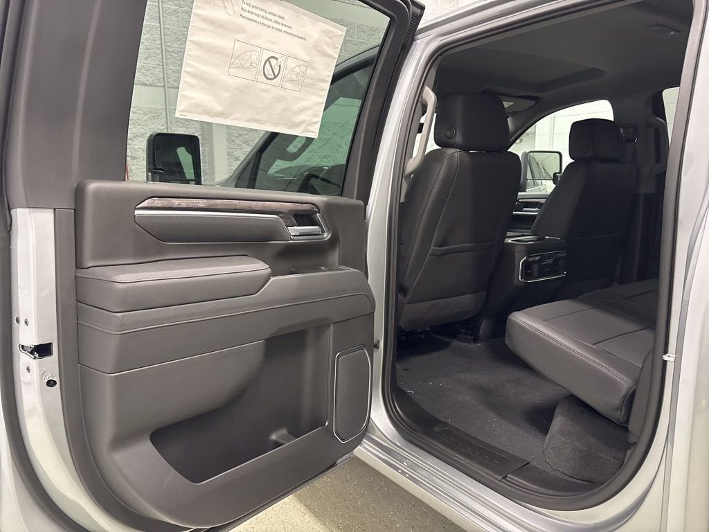 2026 Chevrolet Silverado 2500 HD LTZ Crew Cab Standard Box 4WD