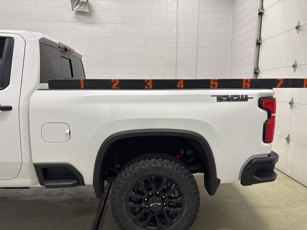 2026 Chevrolet Silverado 2500 HD LTZ Crew Cab Standard Box 4WD