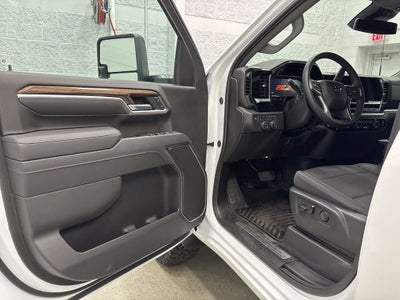2026 Chevrolet Silverado 3500 HD LT Crew Cab Standard Box 4WD