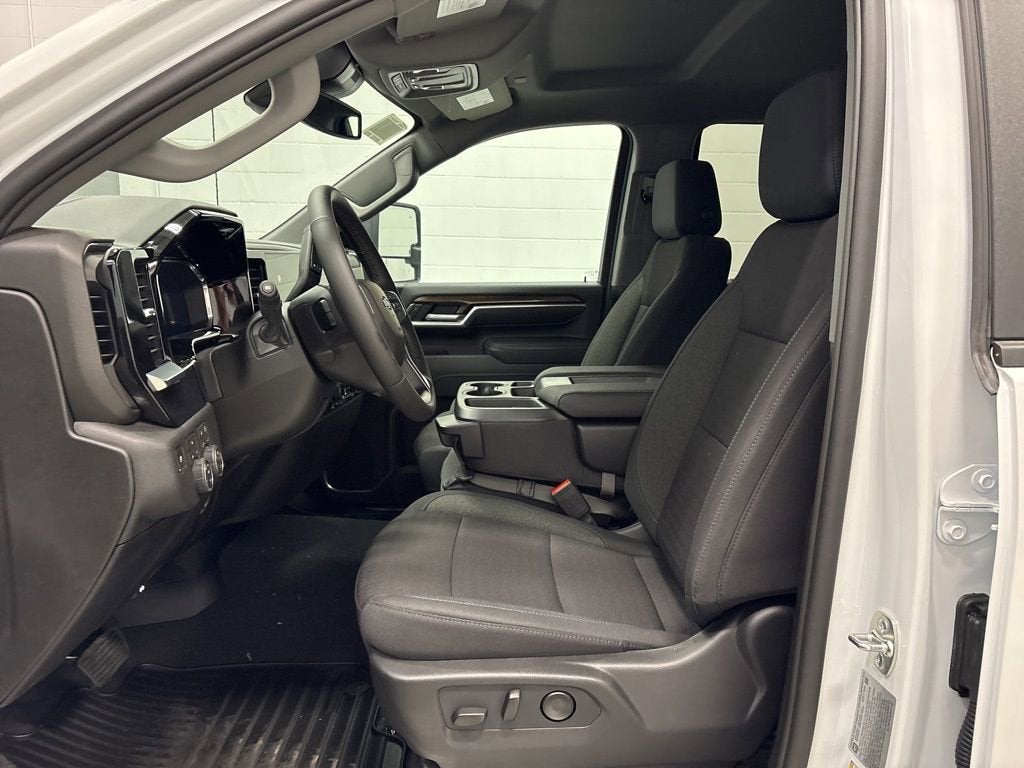 2026 Chevrolet Silverado 3500 HD LT Crew Cab Standard Box 4WD