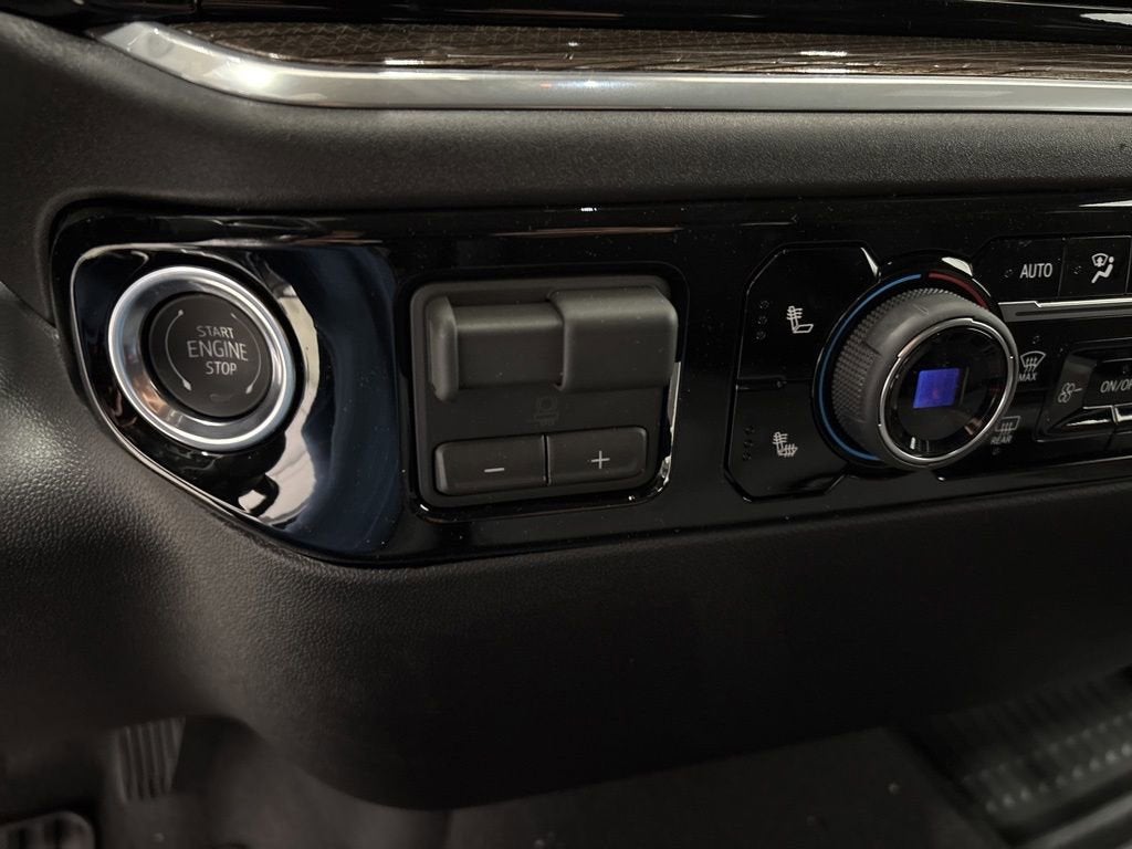 2026 Chevrolet Silverado 3500 HD LT Crew Cab Standard Box 4WD