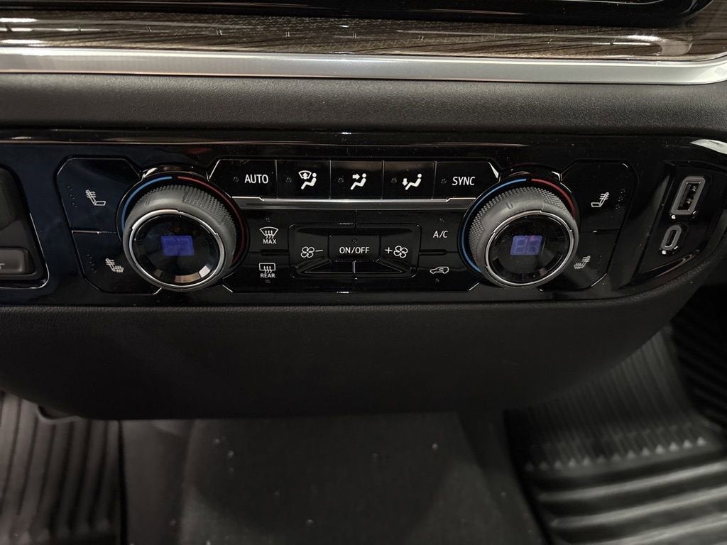 2026 Chevrolet Silverado 3500 HD LT Crew Cab Standard Box 4WD