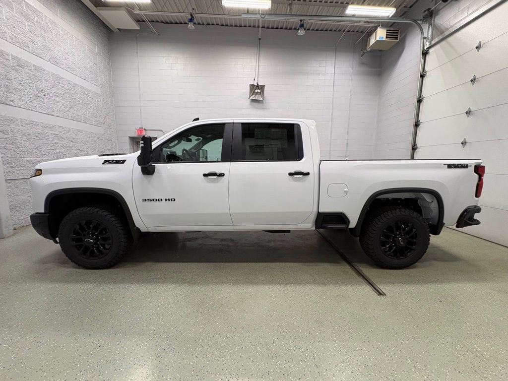 2026 Chevrolet Silverado 3500 HD LT Crew Cab Standard Box 4WD