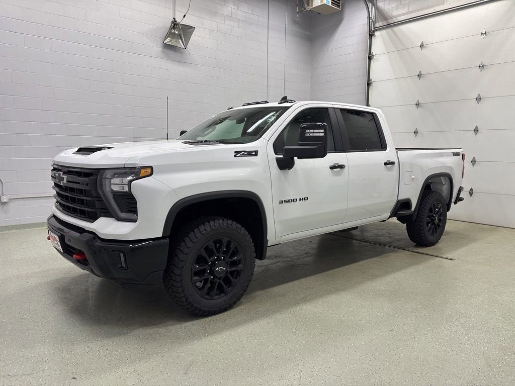 2026 Chevrolet Silverado 3500 HD LT Crew Cab Standard Box 4WD