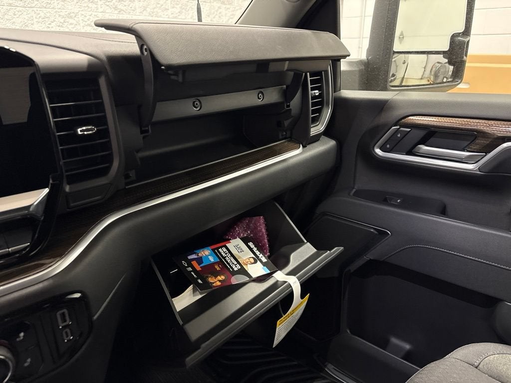 2026 Chevrolet Silverado 3500 HD LT Crew Cab Standard Box 4WD