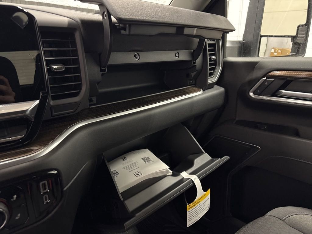 2026 Chevrolet Silverado 3500 HD LT Crew Cab Long Box 4WD