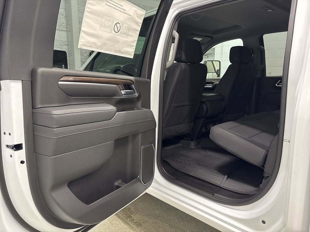 2026 Chevrolet Silverado 3500 HD LT Crew Cab Long Box 4WD