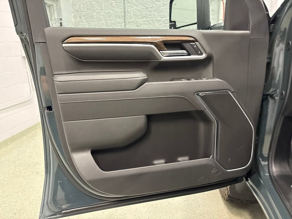 2026 Chevrolet Silverado 3500 HD LT Crew Cab Standard Box 4WD