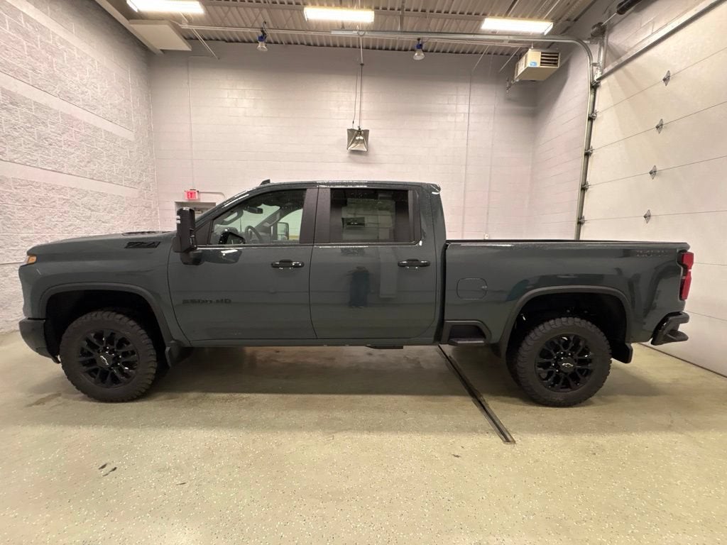 2026 Chevrolet Silverado 3500 HD LT Crew Cab Standard Box 4WD