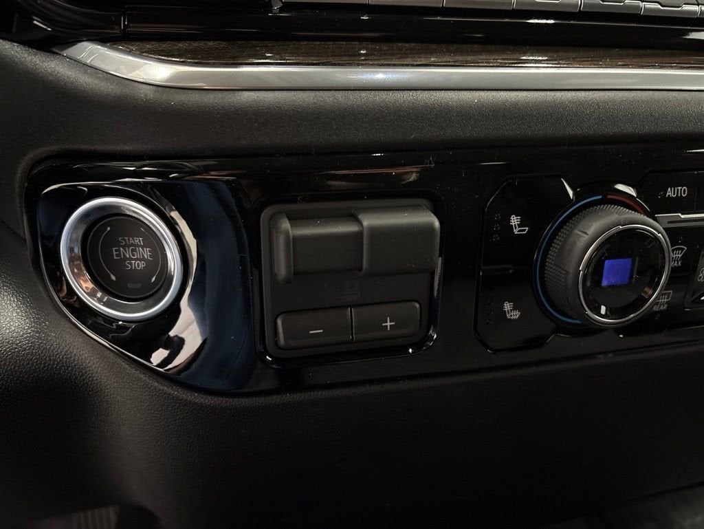 2026 Chevrolet Silverado 3500 HD LT Crew Cab Long Box 4WD