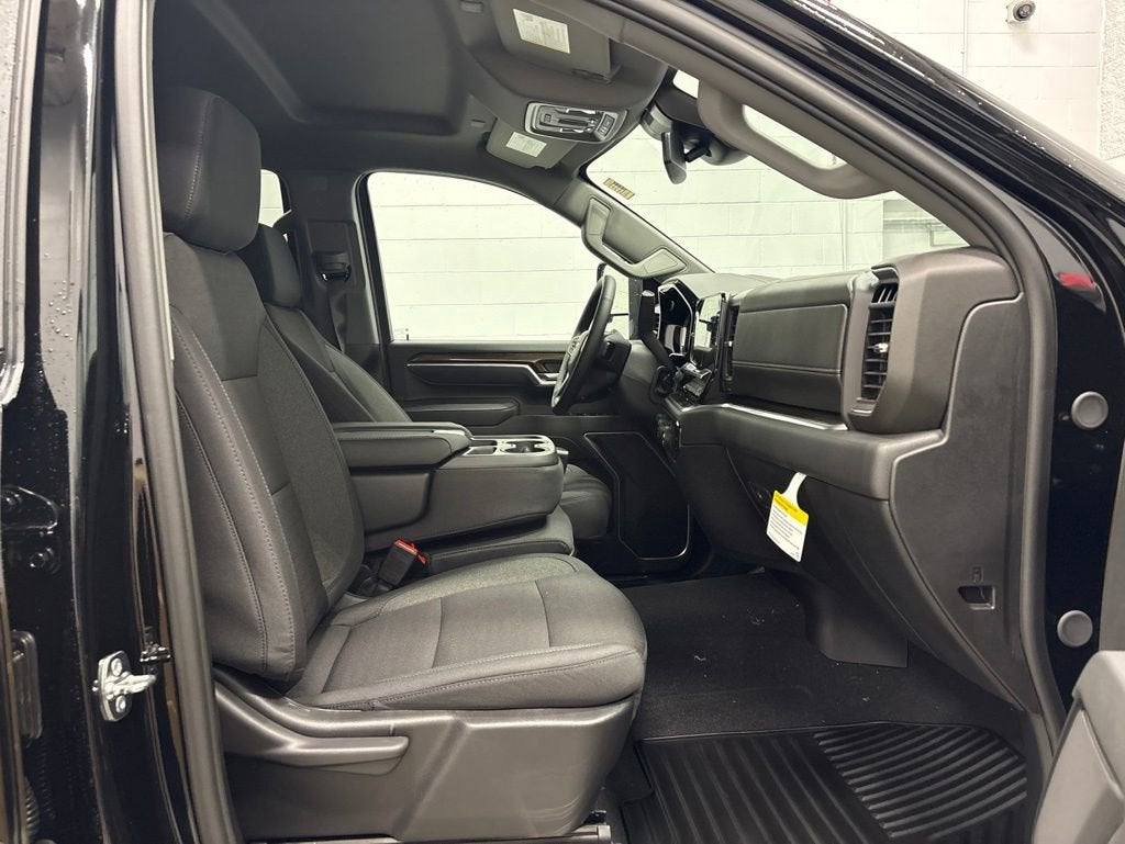 2026 Chevrolet Silverado 3500 HD LT Crew Cab Long Box 4WD