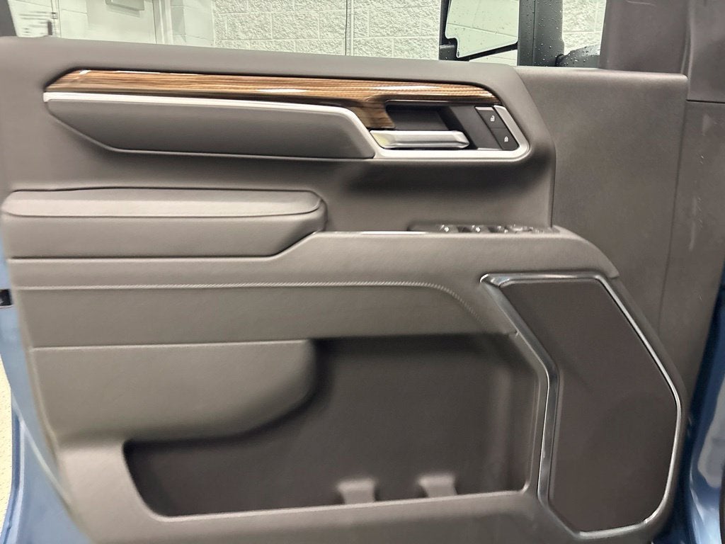 2026 Chevrolet Silverado 3500 HD LT Crew Cab Standard Box 4WD