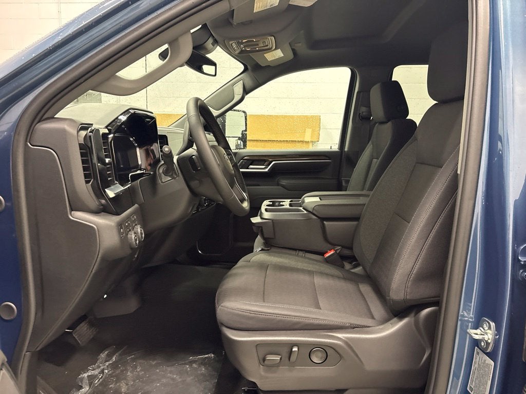 2026 Chevrolet Silverado 3500 HD LT Crew Cab Standard Box 4WD