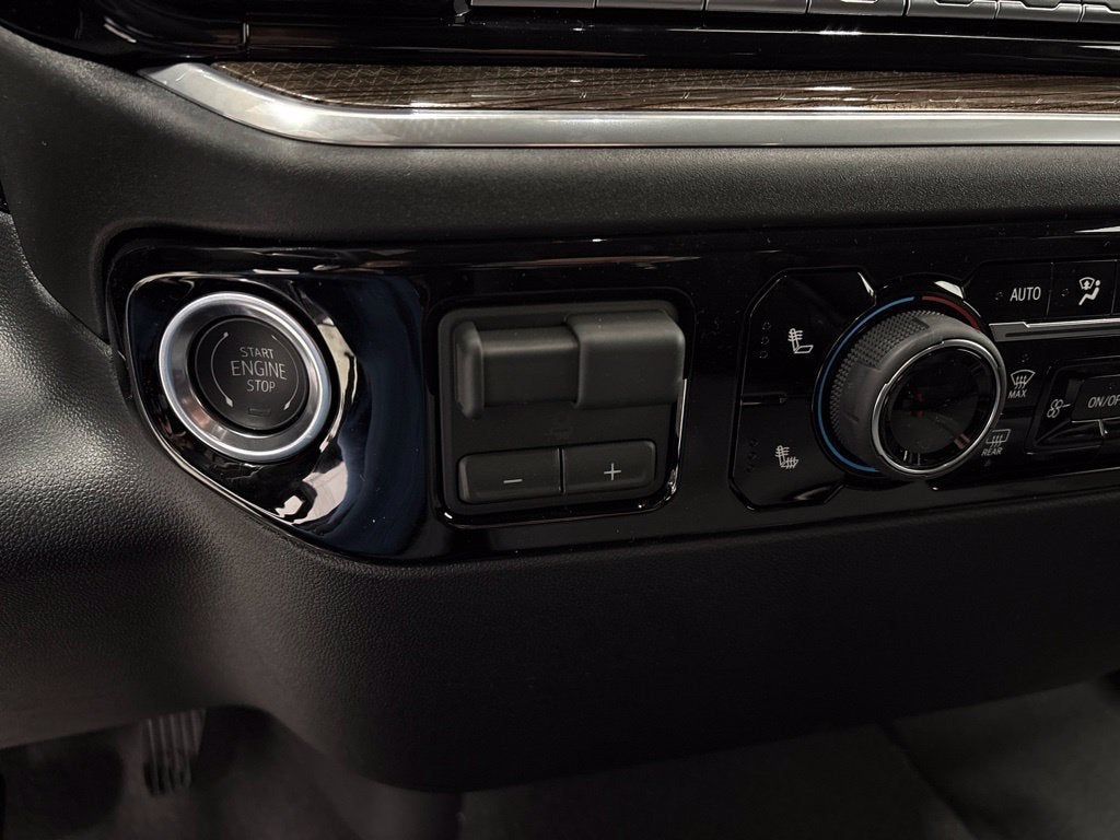 2026 Chevrolet Silverado 3500 HD LT Crew Cab Standard Box 4WD