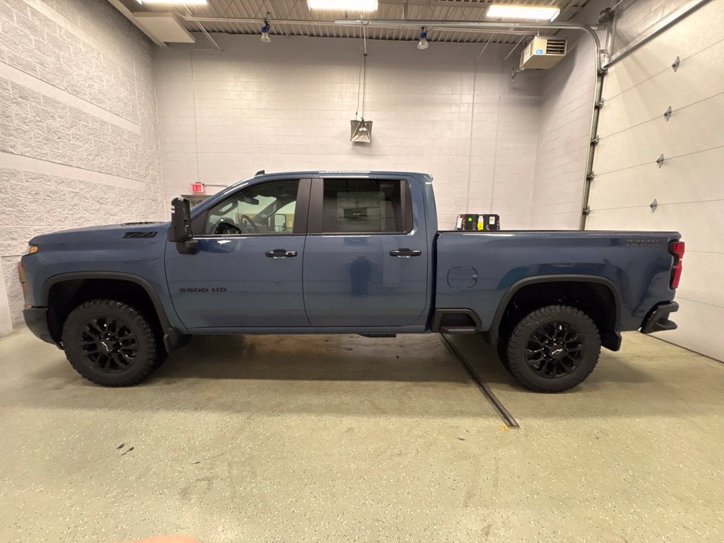 2026 Chevrolet Silverado 3500 HD LT Crew Cab Standard Box 4WD