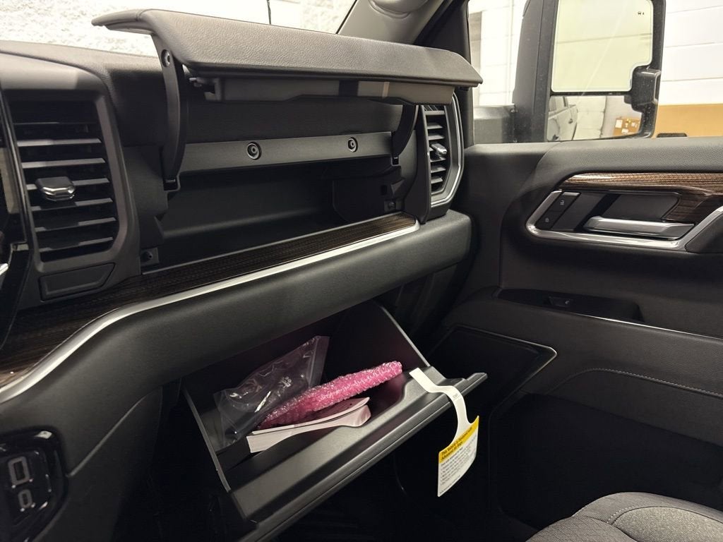2026 Chevrolet Silverado 3500 HD LT Crew Cab Standard Box 4WD