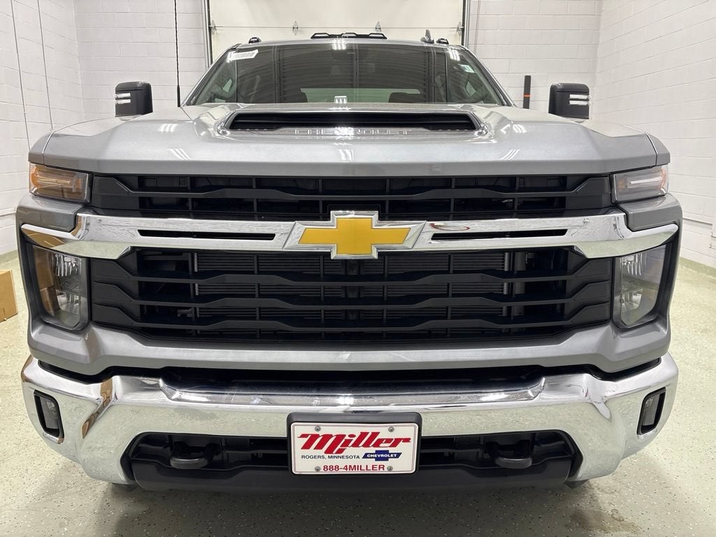2026 Chevrolet Silverado 3500 HD LT Crew Cab Standard Box 4WD