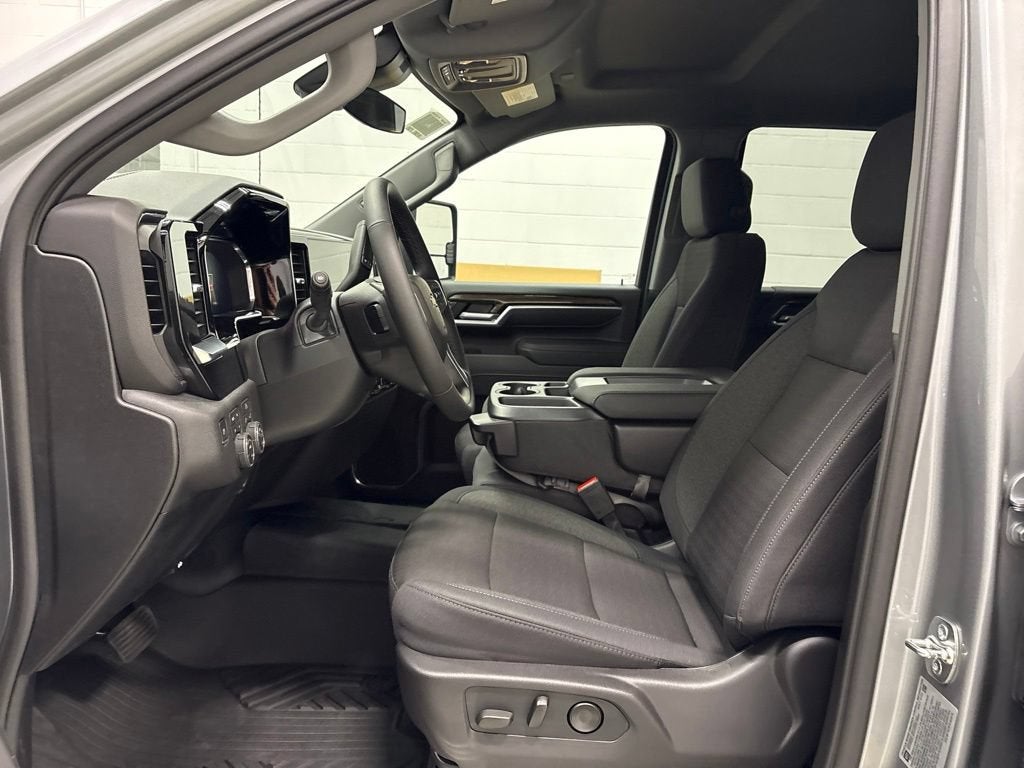 2026 Chevrolet Silverado 3500 HD LT Crew Cab Standard Box 4WD